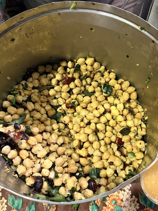 Murugan Sundal, Ghee Uppu urundai kadai