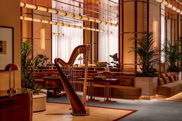 La Dolce Vita Orient Express Lounge