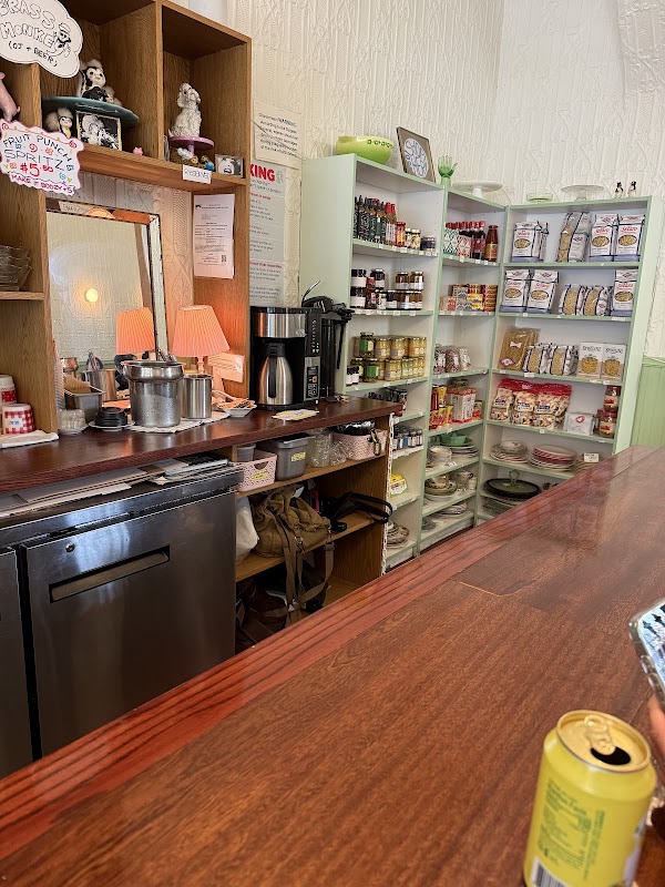 Salty Lunch Lady's Little Luncheonette 2