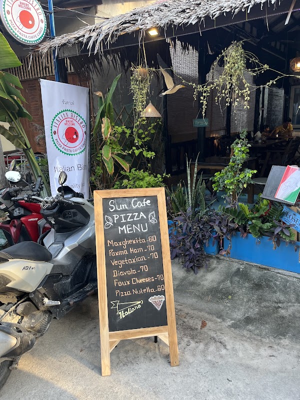 Sunday Market Chaloklum