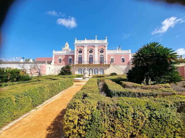 Garden of the Palace of Estoi