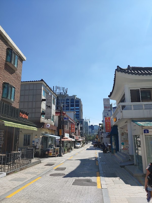 Gyedong-gil