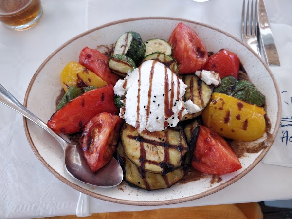 Astakas Cafe Restaurant 4