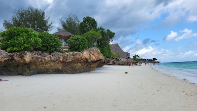 Blue waters around the world 17