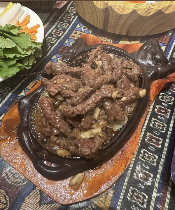 Sapa Memory Restaurant & Vegan 5
