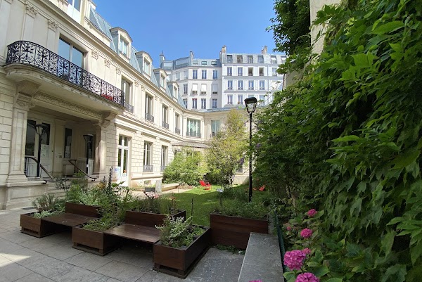 Bibliothèque Louise Walser-Gaillard 1