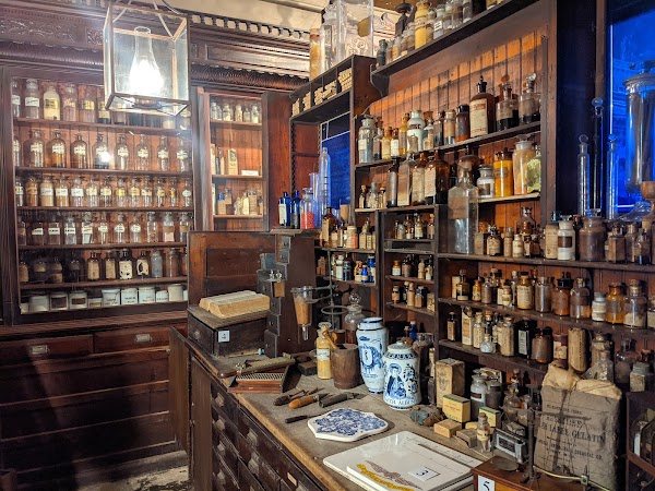 New Orleans Pharmacy Museum 2