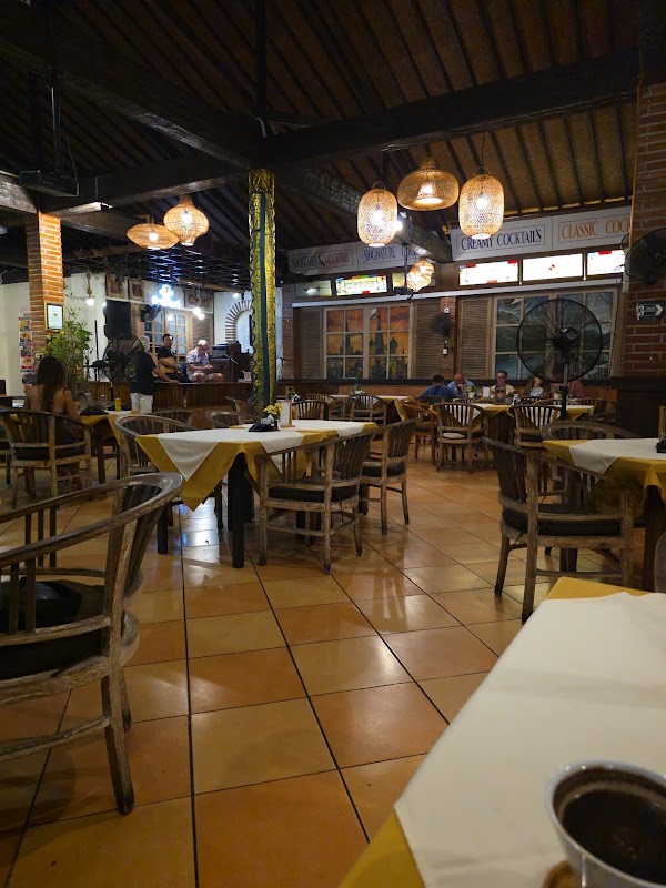 Nyoman's Beer Garden Bar & Restaurant 2