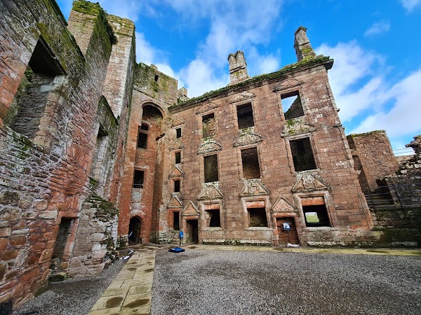 Caerlaverock Castle 4