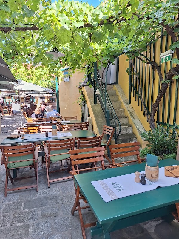 Mayer am Pfarrplatz - Heuriger - Beethovenhaus - Weingut 3