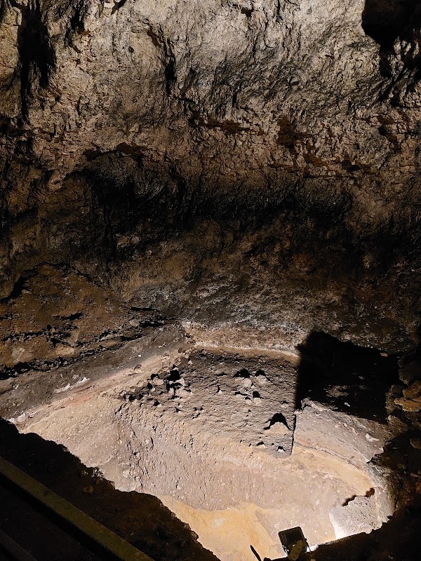 Łokietek Cave 2