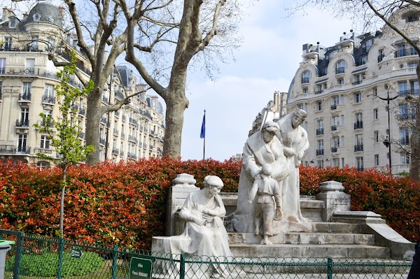 Square Boucicaut