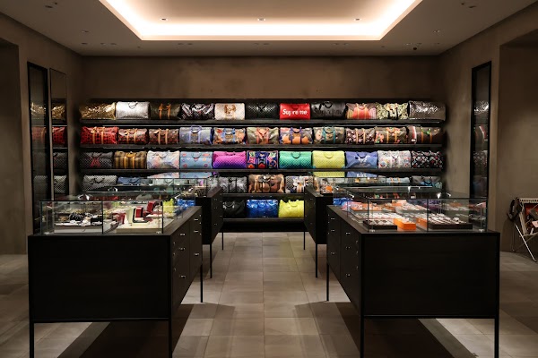 MixTHINKS Harajuku Store 5