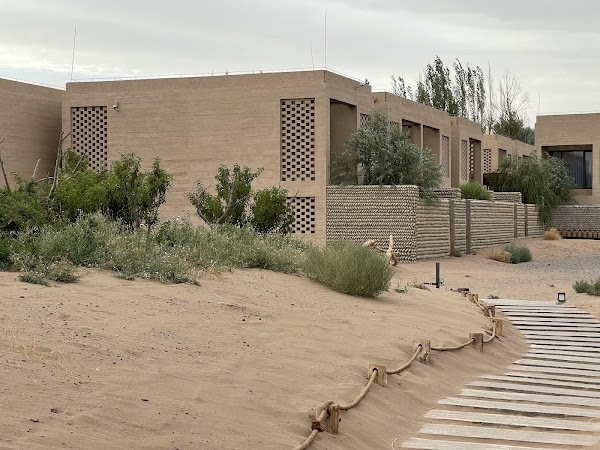 Dongyi Dunhuang Hotels and Resorts