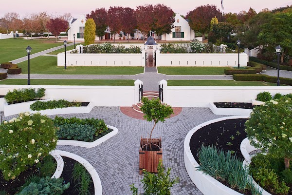 Voyager Estate 3