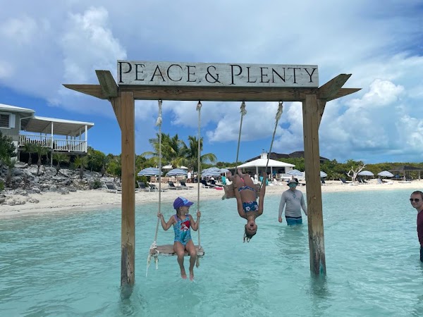 Peace & Plenty Beach Club 4