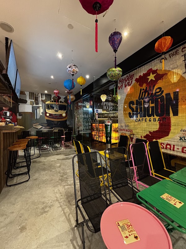 Nho Saigon Cafe & Bar 1