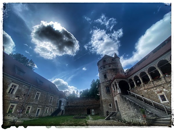 Criș Bethlen Castle
