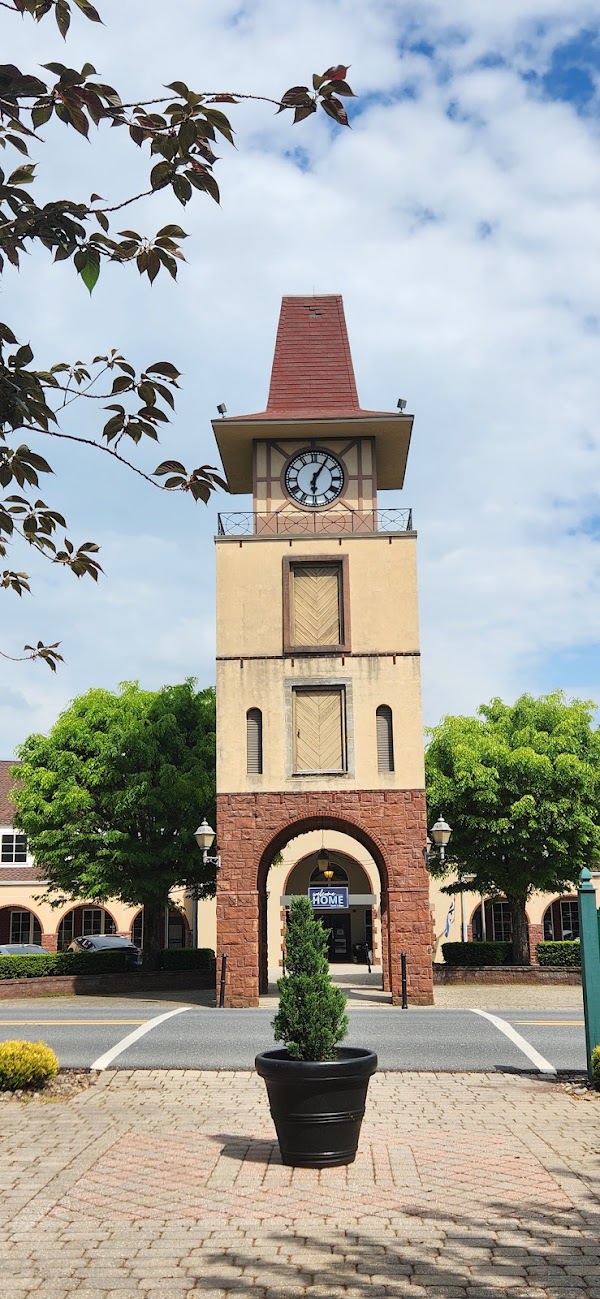 Stoudtburg Village 4