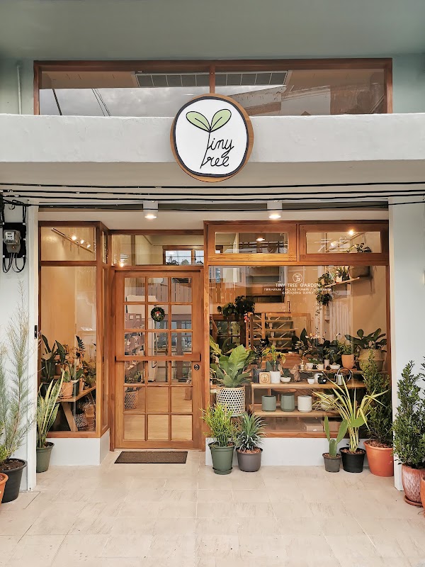 Tiny Tree Garden & Cafe