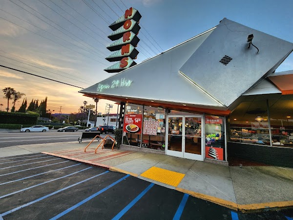 NORMS Restaurant 3