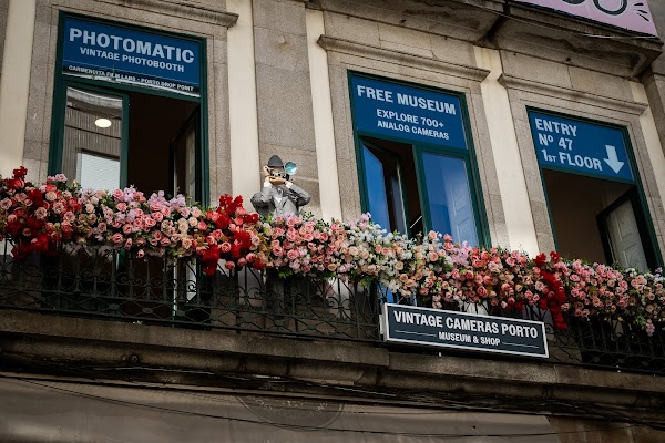 Vintage Cameras Porto - Museum and Shop