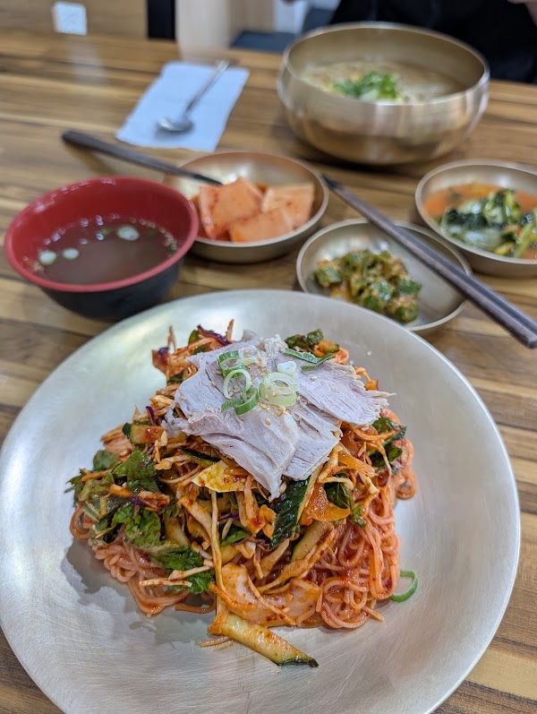 Mandolong Noodle House 2