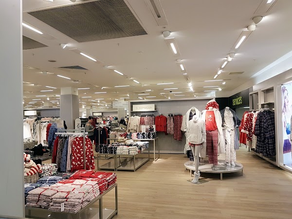 Marks & Spencer 3