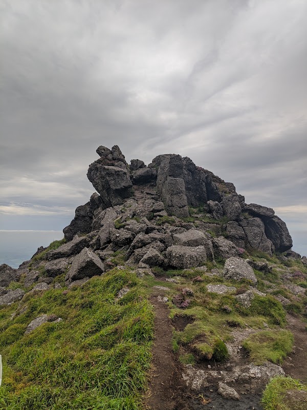 Coumshingaun Lough 3