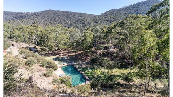 Yarrangobilly Caves Thermal Pool 1