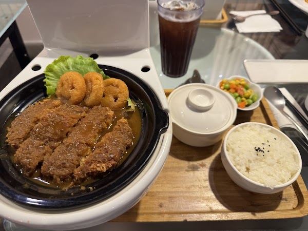 Modern Toilet Theme Restaurant 3