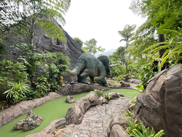 Dino Park Mini Golf & Restaurant 3