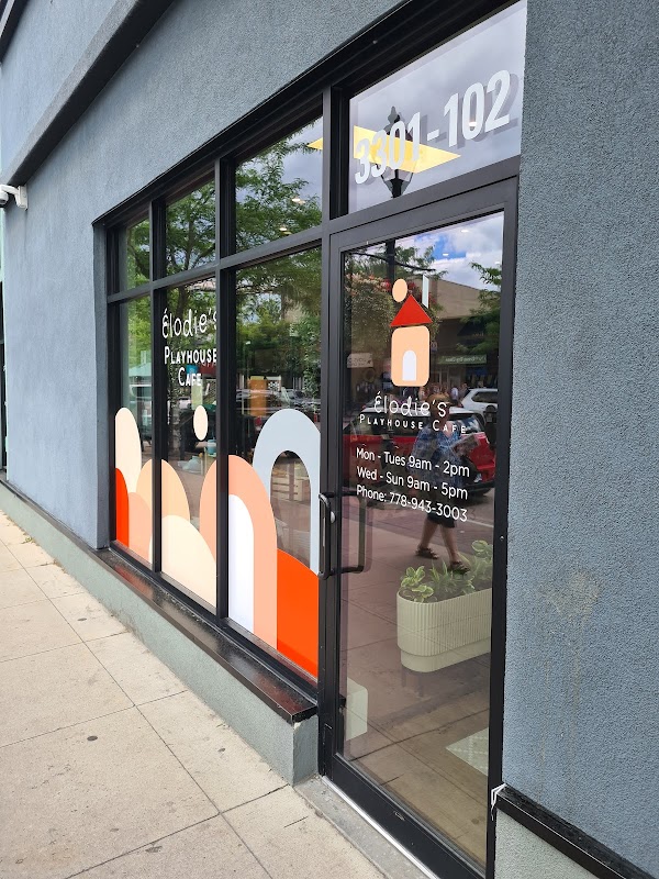 Élodie's Playhouse Cafe 5