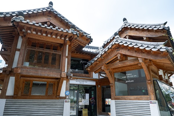 Seosulla-gil (Jongmyo Shrine Stone Wall Walkway) 5