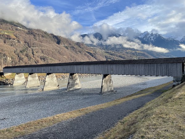 Alte Rheinbrücke 4