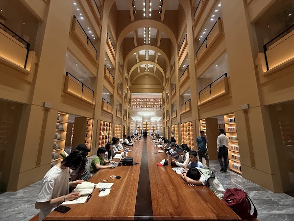 Shanghai Xuhui Library 1