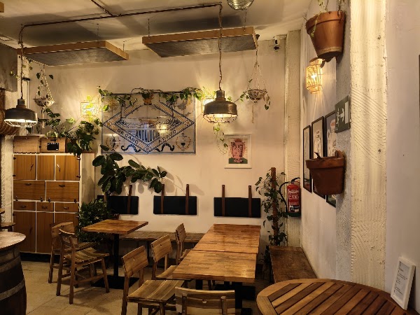 El Puma Bar 1