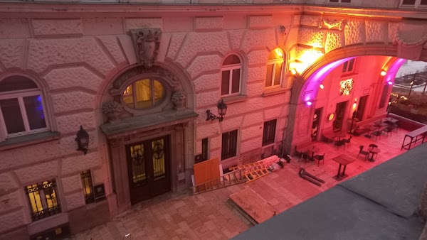 Moon Budapest 4