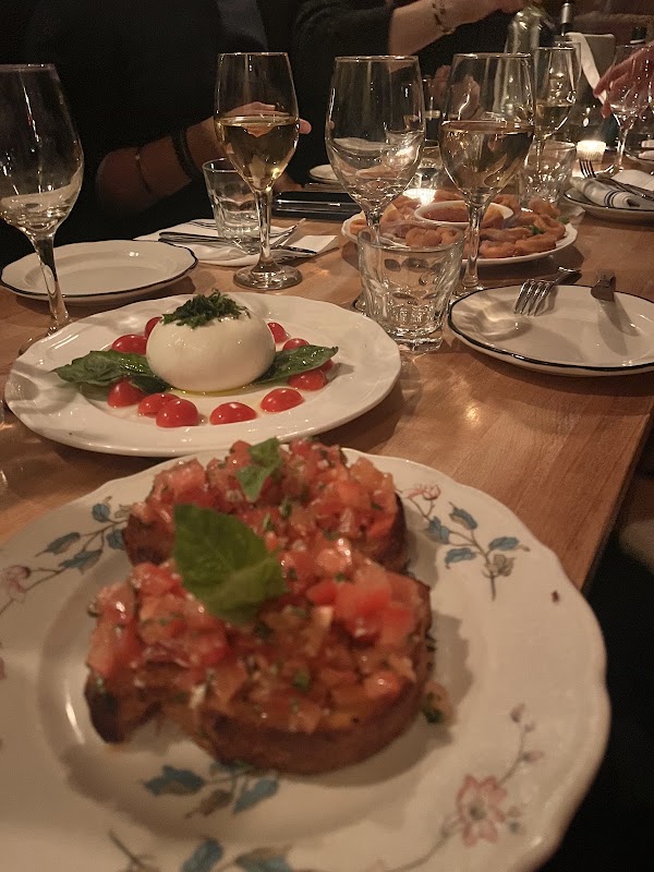 Max Restaurant 4