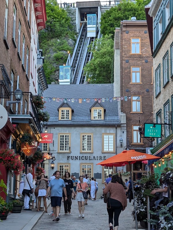 Funiculaire du Vieux-Québec 3