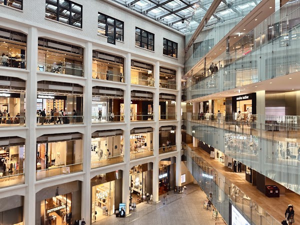 KITTE Marunouchi 5