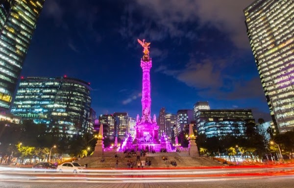 Avenida Paseo de la Reforma 4