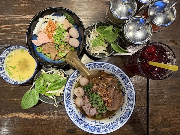 Thong Smith Siamese Boat Noodles 4
