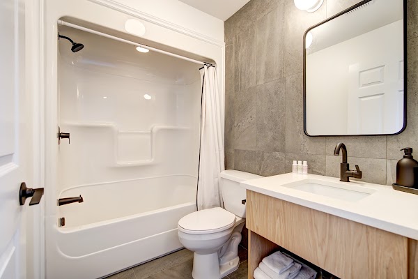 The Evangeline Hotel 3