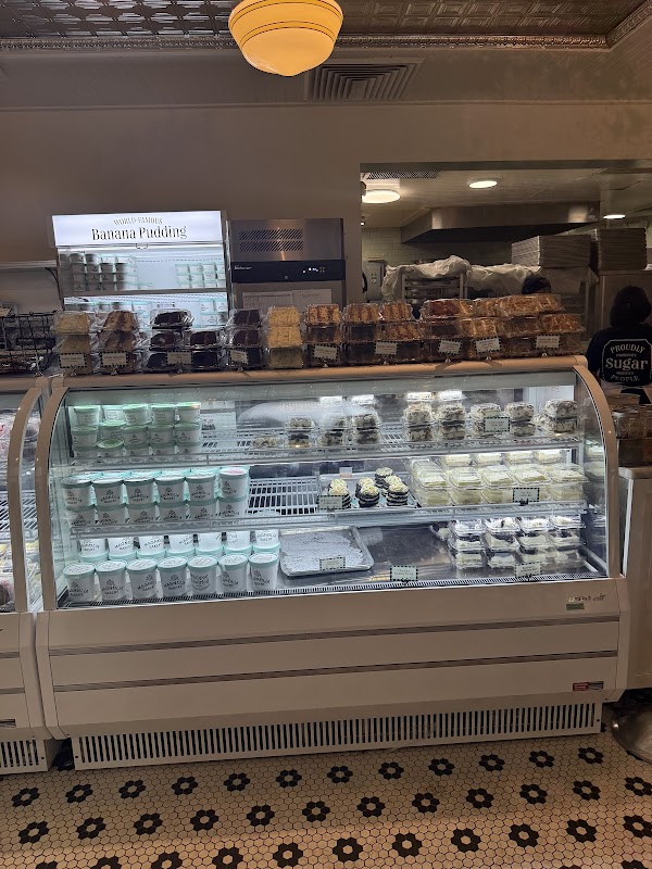 Magnolia Bakery - Rockefeller Center 2