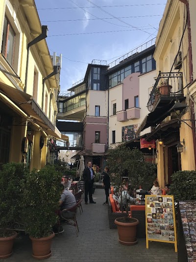 Jan Shardeni Street