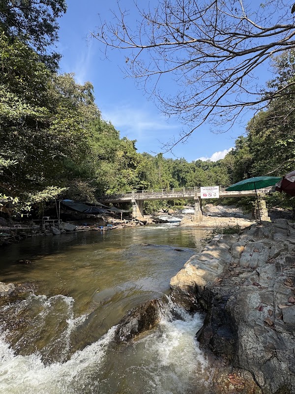 Mae Klang Waterfall 4