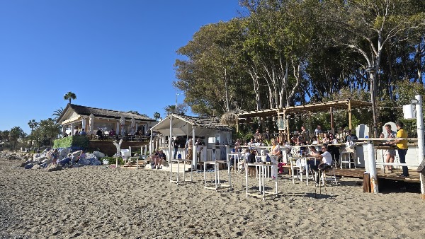 Chiringuito Victors Beach Marbella 3