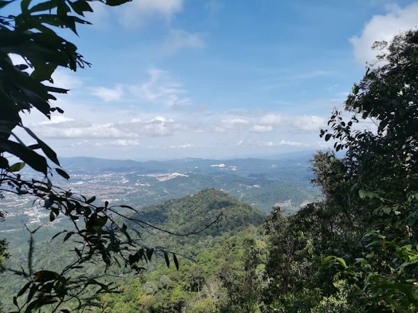 Gunung Angsi