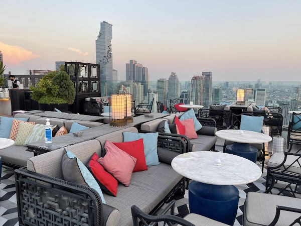 Yào Rooftop Bar